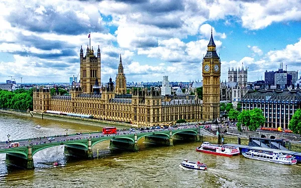 London-Westminster-and-Big-Ben-Landmark-View Big Ben, Houses of Parliament, Westminster Bridge, and the River Thames in central London