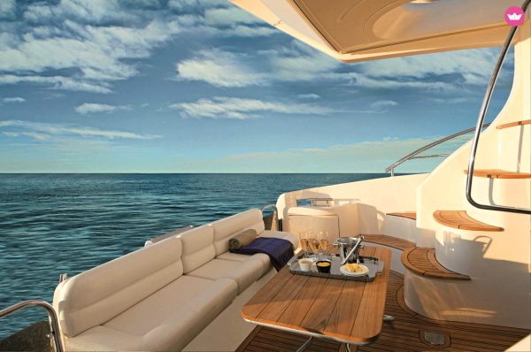 Elegant seaside view with champagne and sunset — perfect scene for luxury dating while traveling